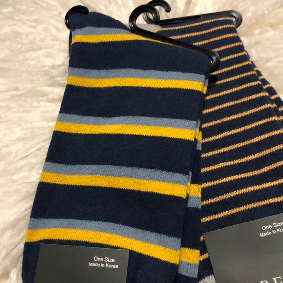 NWT 2 pair of J Crew socks - Picture 4 of 4